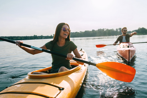 Hôtels_Gouverneur_Trois_Rivières_Two_People_Kayak_Island